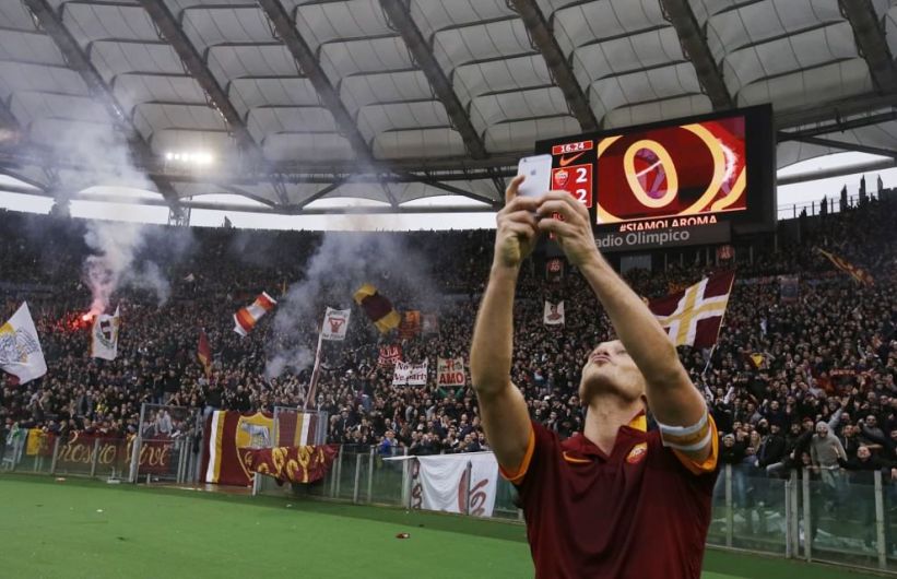 Francesco Totti Celebration Graphic Sweat Top